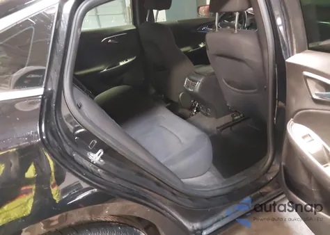 2018 Chevrolet Malibu Lt z USA, uszkodzony, nr VIN 1G1ZD5ST4JF143539